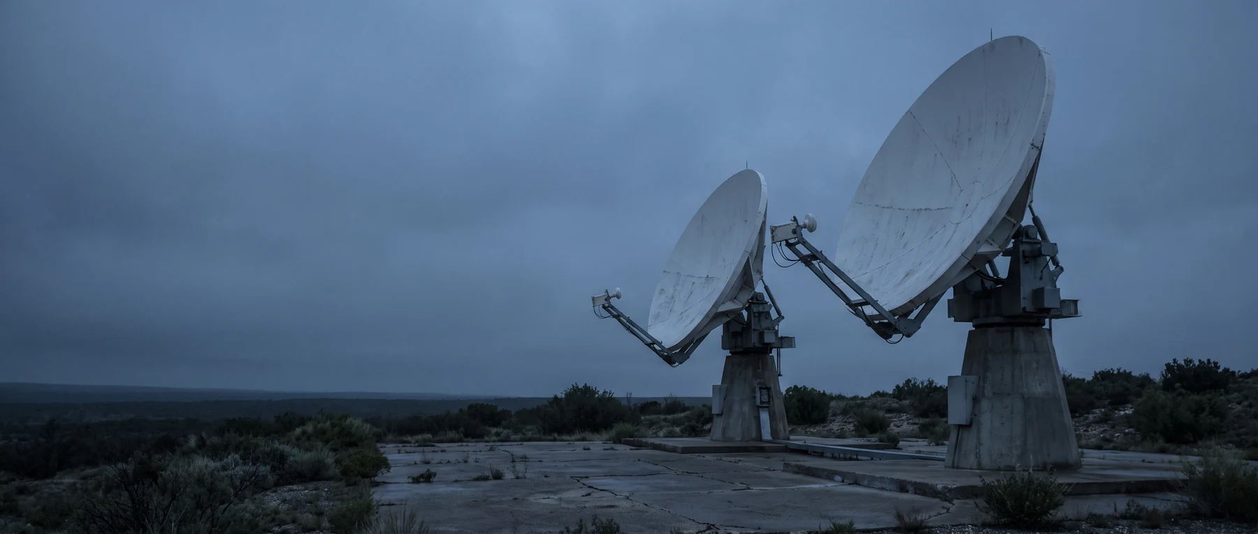 Satellite and fibre links connecting overseas sites